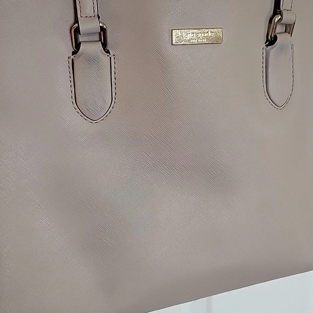 🔴SOLD🔴 Kate Spade Tote - Picture 4 of 11